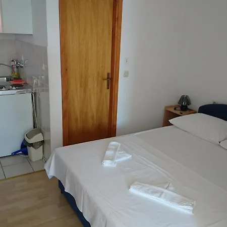 Jarmila Apartment *